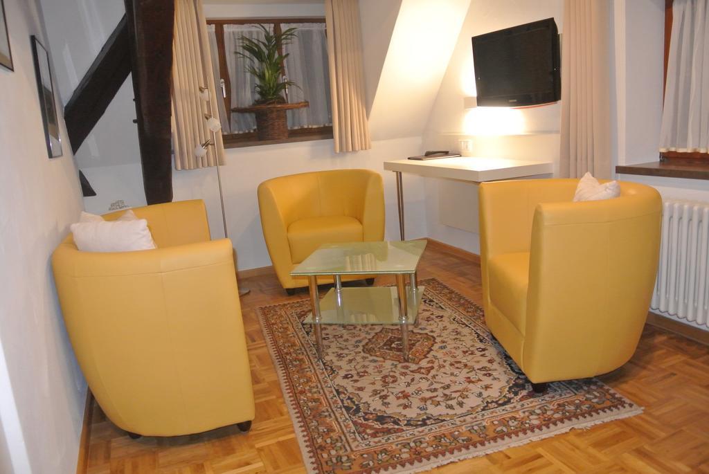 Apartment,112290243:JPEG